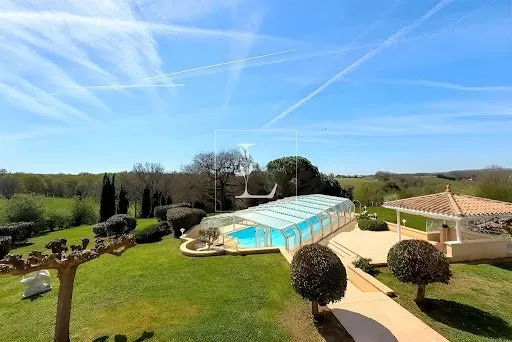 Maison 10 pièces 347 m²