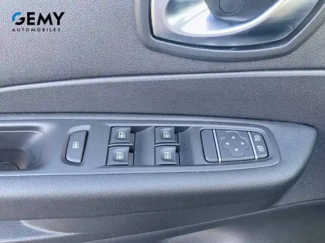 Renault Captur tce 90 - 19 — photo 15