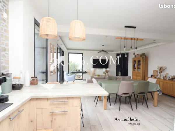 Maison 5 pièces 134 m²
