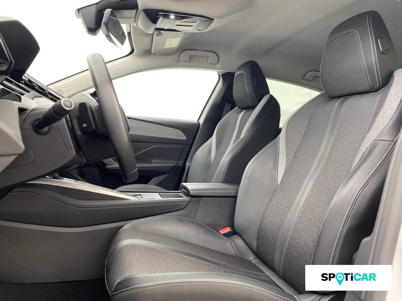 Peugeot 308 phev 180ch allure pack e-eat8 — photo 9