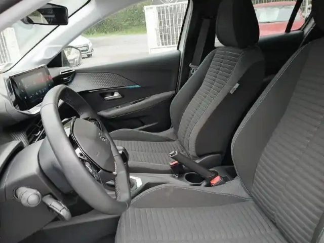 Peugeot 208 puretech 75 s&amp;s bvm5 style — photo 6
