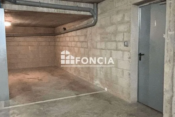 Stationnement Location Maule   84€