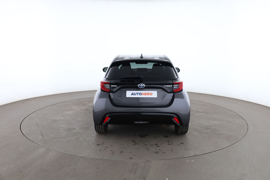Toyota Yaris 1.5 Hybride Iconic — photo 4