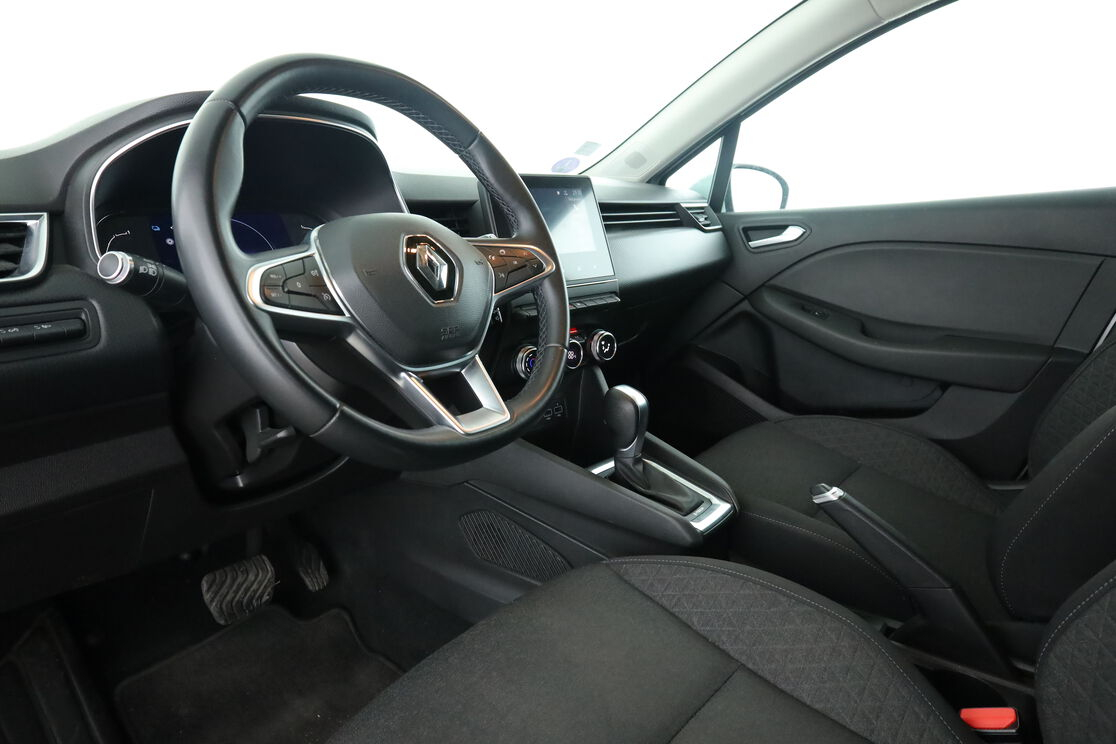 Renault Clio 1.6 E-Tech Business — photo 10