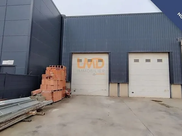 Entrepôt - garage grande capacité 330m2