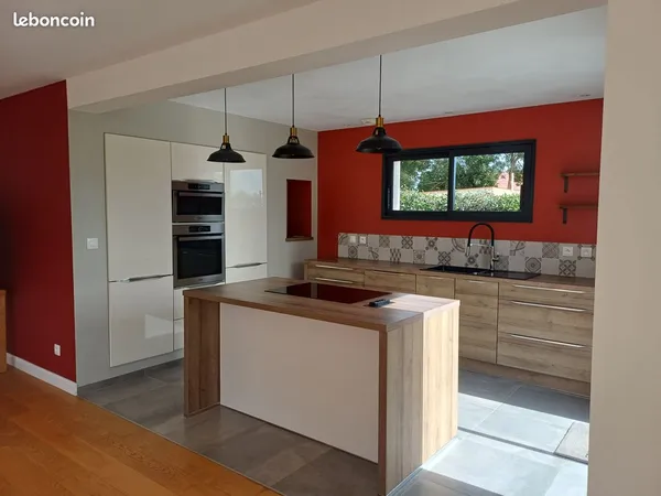 À VENDRE - Maison de plain-pied 140 m²