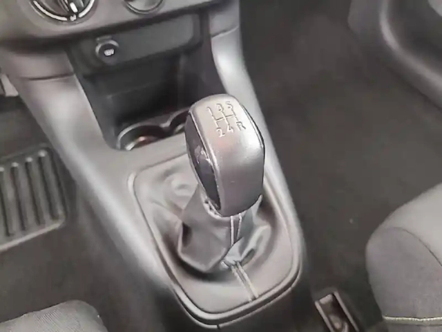Citroën C3 puretech 83 s&amp;s bvm5 — photo 34