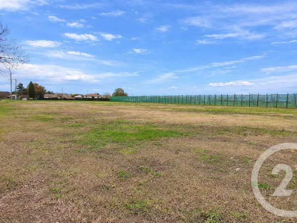 Terrain 1704 m²