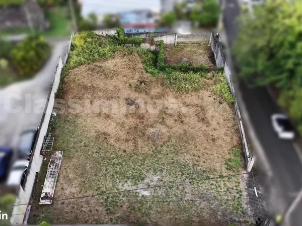 Terrain 771 m² Ducos