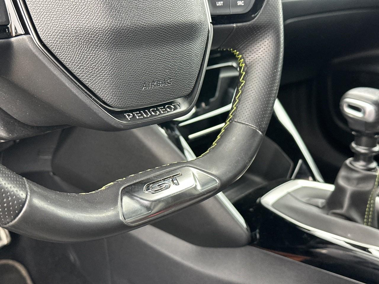 Peugeot 2008 puretech 130 s&s bvm6 gt — photo 34