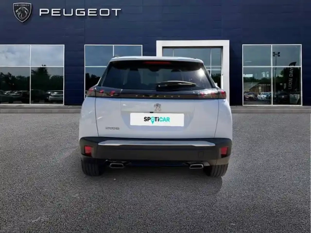 Peugeot 2008 puretech 130 s&amp;s eat8 — photo 6
