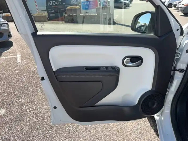 Renault Twingo iii achat intégral - 21 — photo 11