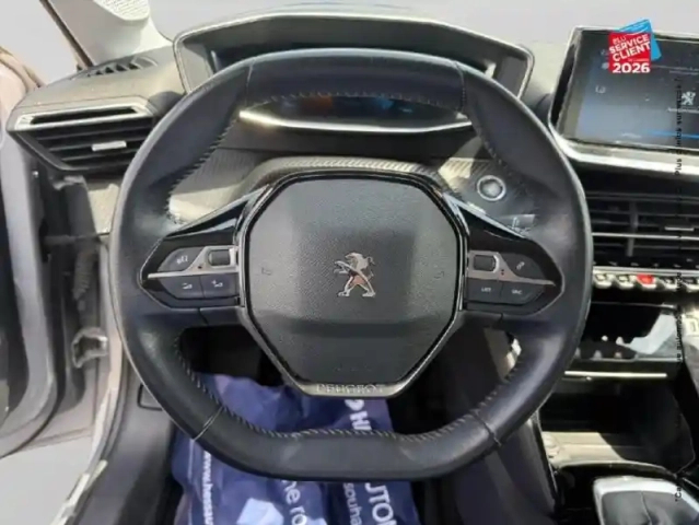 Peugeot 208 1.2 puretech 100ch s&amp;s allure — photo 26