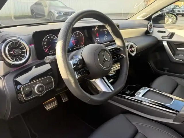 Mercedes Classe A 200 d amg line — photo 9