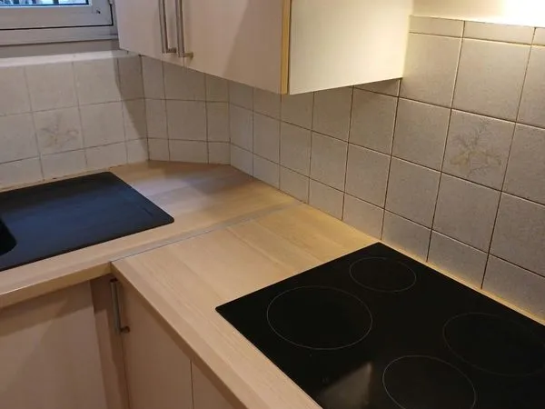 Part. à Part loue F2 - 43 m² - parfait état - rez-de-chaussée