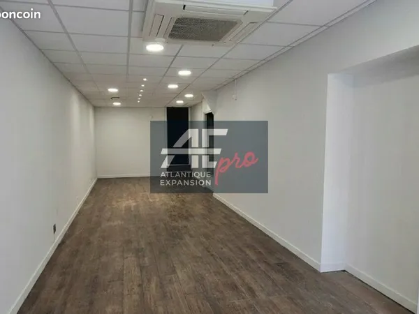 Local commercial 155 m² SAVENAY