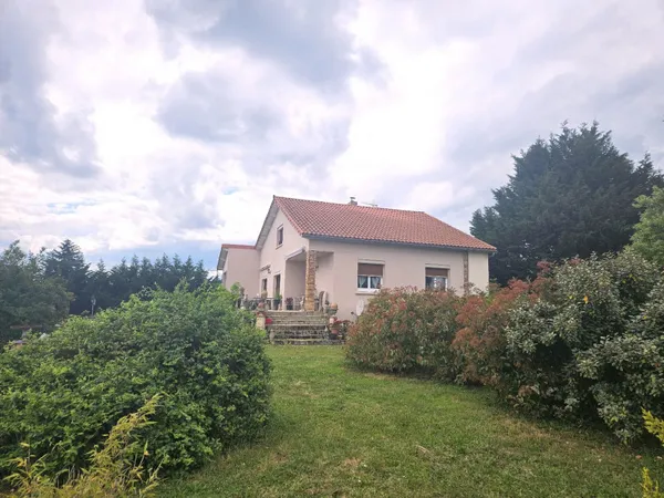 Maison 8 pièces 166 m²