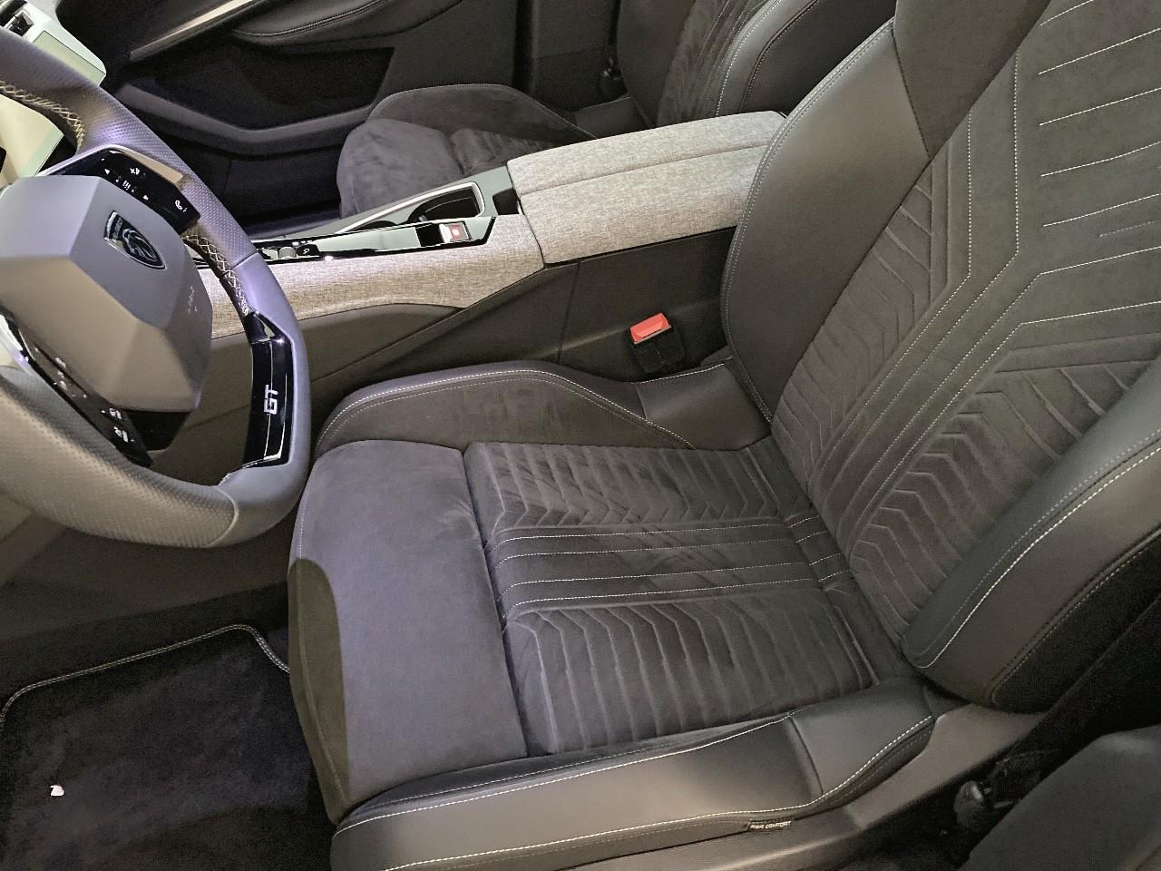 Peugeot 3008 electrique 210 ch 73 kwh gt — photo 9