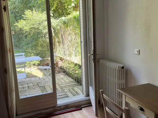 A louer chambre pour ETUDIANTE à VERSAILLES ( Glatigny)
