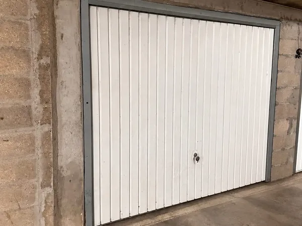 Parking 16 m²