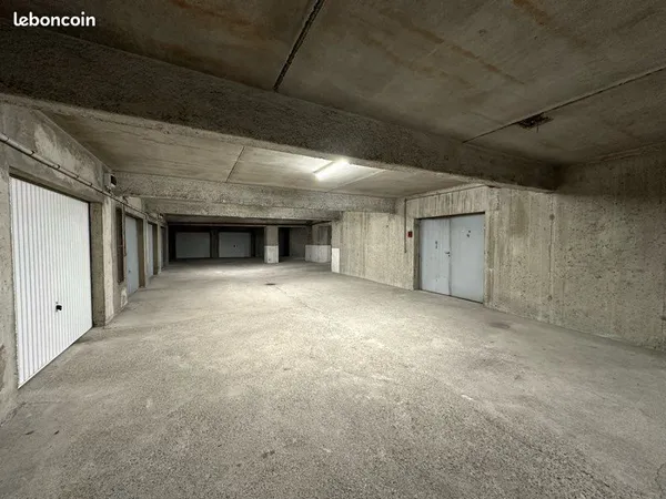 Local de stockage 120m2