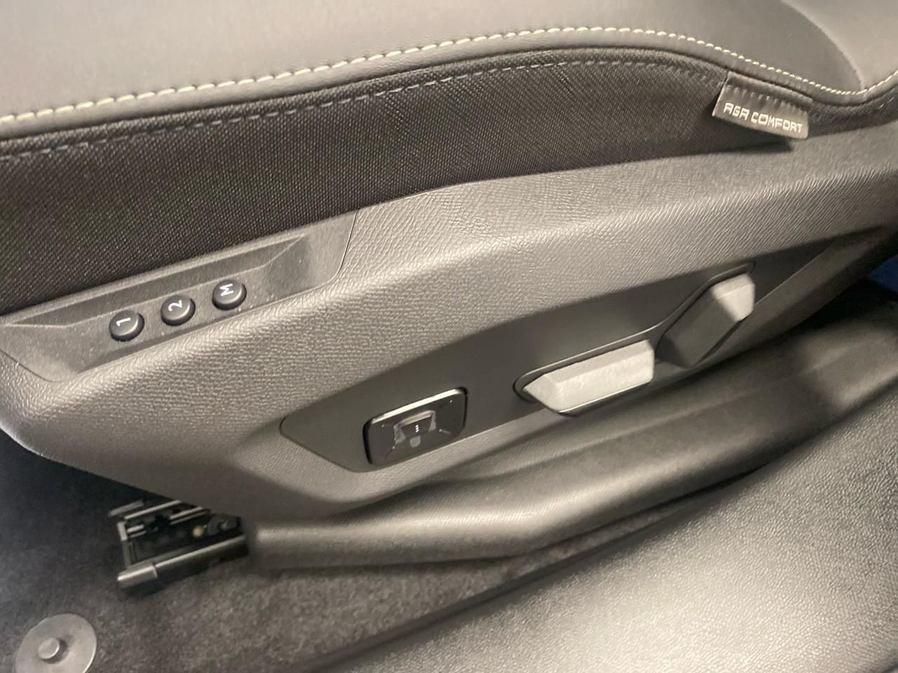 Peugeot 5008 hybrid 136 e-dcs6 gt — photo 21