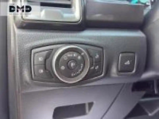 Ford Ranger 2.0 tdci 213ch super cab wildtrak bva10 — photo 11