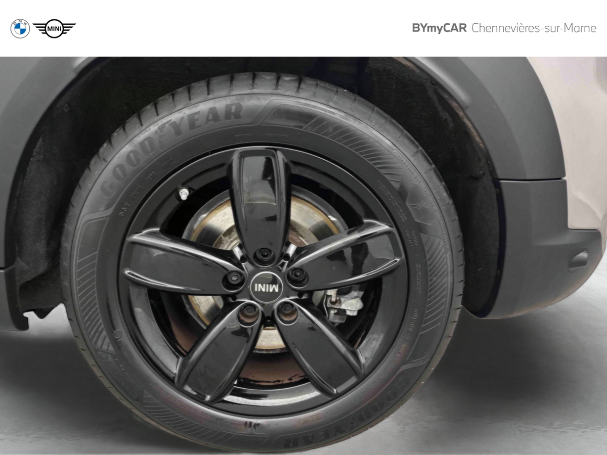 Mini Countryman 125 - 95 ch ALL4 BVA6 — photo 19