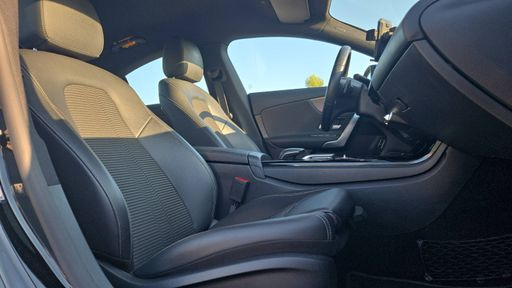 Mercedes Classe CLA 2.0 200d 150 8G-DCT - Progressive Line – 2020 – 108248 km – Diesel – Boîte Automatique — photo 29