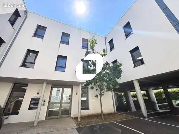 Bureaux 124 m²