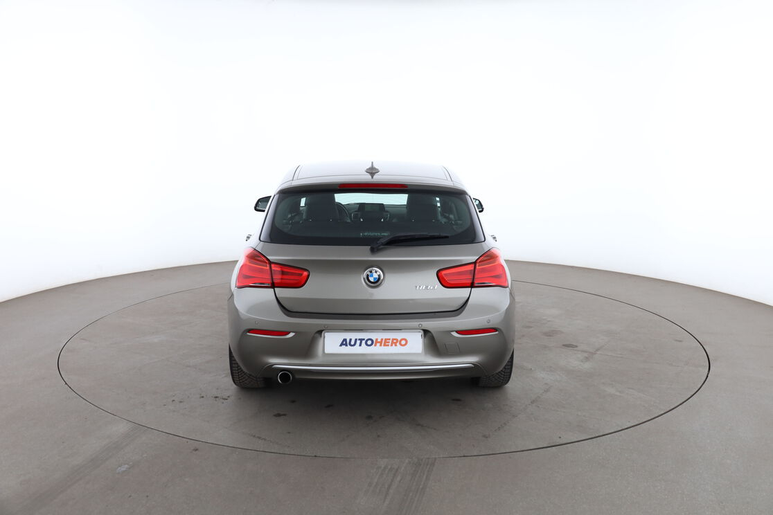 BMW Série 1 118d UrbanChic — photo 4