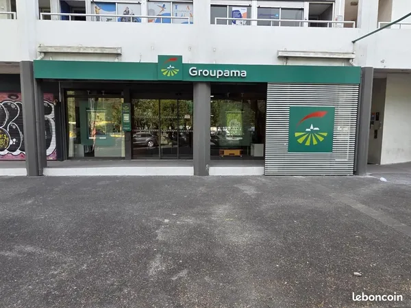 Local commercial 167 m²