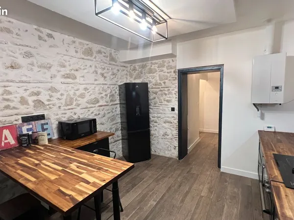 Maison de ville meublée 4 pièces 116m2 avec jardin