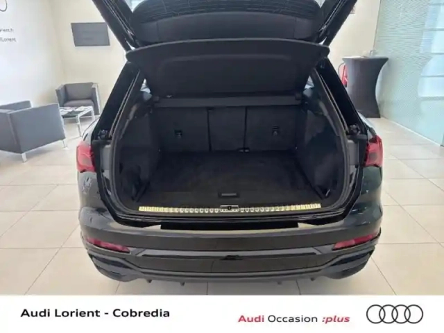 Audi Q3 35 tdi 150ch s line plus s tronic 7 — photo 9