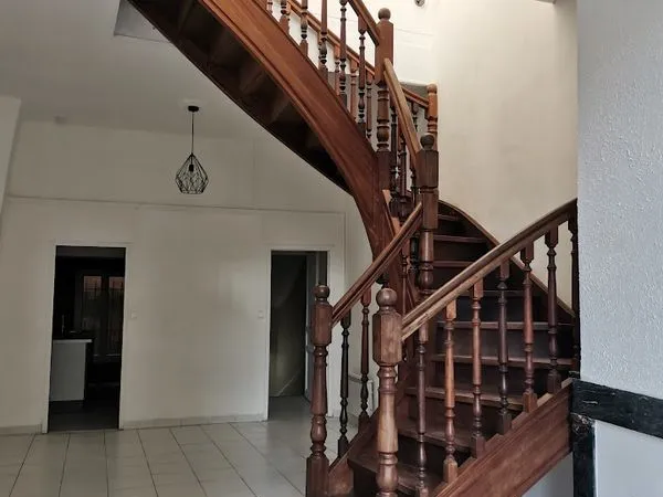 Immeuble 5 pièces 225 m²