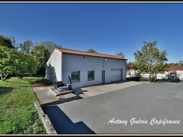Bureaux 122 m²