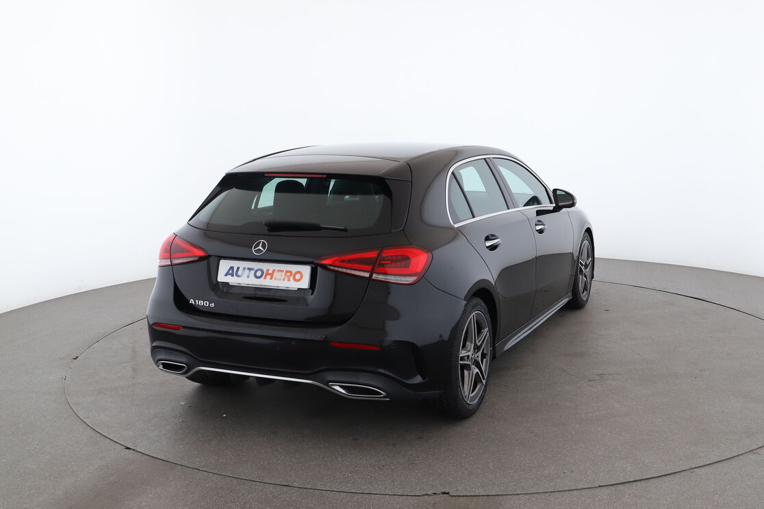 Mercedes-Benz Classe A 180 d AMG Line 8G-DCT — photo 5