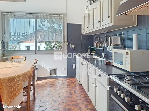 Maison 7 pièces 183 m²