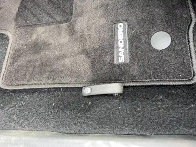 Dacia Sandero eco-g 100 — photo 111