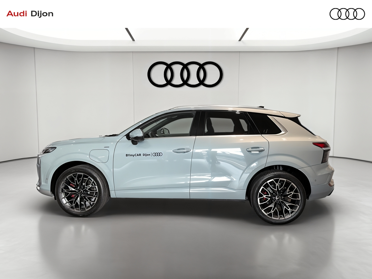 Audi Q3 e-hybrid 272 ch S tronic 6 — photo 2