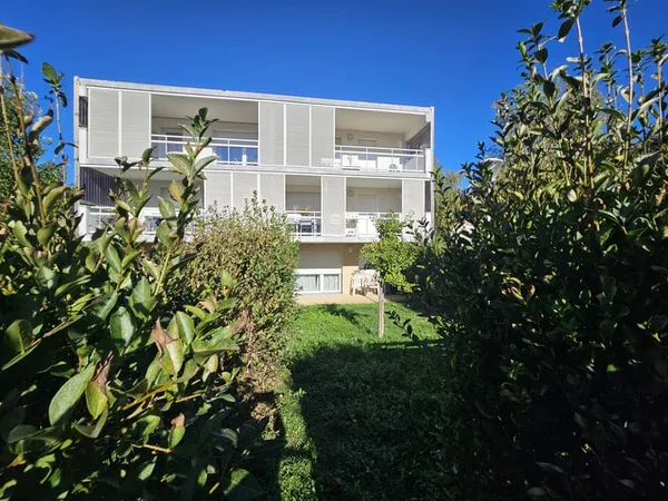 Buxerolles, appartement de type 3 d'environ 71,50 m2 avec te