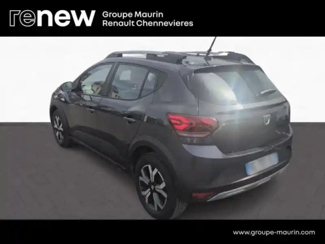Dacia Sandero 1.0 tce 90ch stepway confort -22 — photo 7
