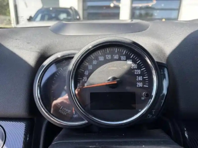 Mini Countryman cooper se 136ch + 88ch business all4 bva — photo 23