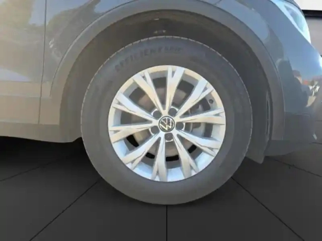 Volkswagen Tiguan 2.0 tdi 150ch life plus dsg7 — photo 11