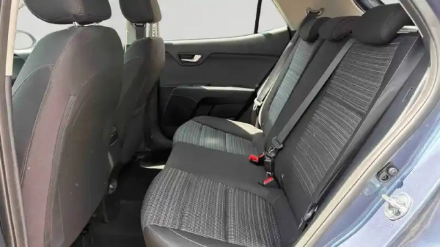 Kia Stonic 1.0 t-gdi 100 ch bvm6 — photo 17