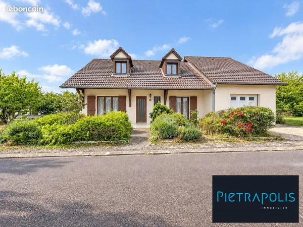 Maison 7 pièces 141 m²