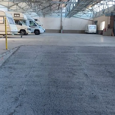 Parking, caravaning, place auto, moto