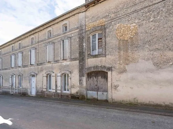 Maison en pierre de 8 pièces principales