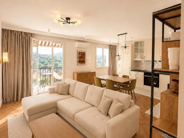 À vendre - Superbe T3 entièrement rénové avec vue dégagée - Cogolin