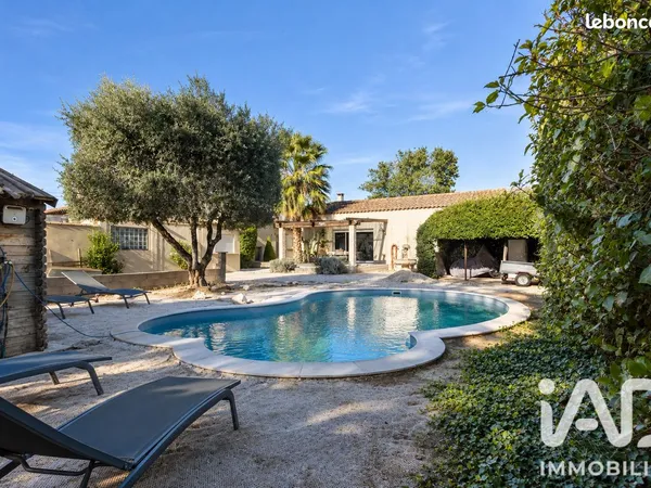 Maison 7 pièces 223 m²